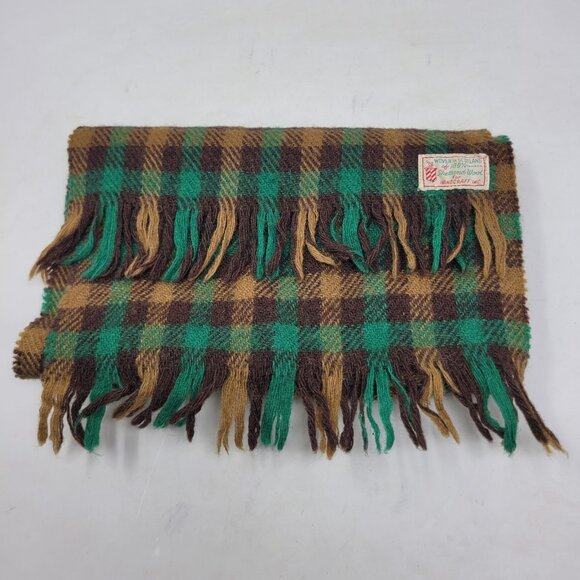 VINTAGE Scarf Shetland Wool Woven Scotland 54" X 10" Green Brown Tartan Fringe - Picture 3 of 5